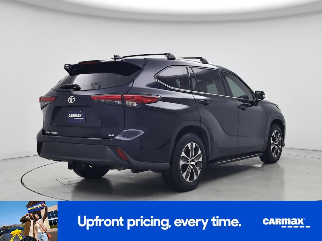 used 2022 Toyota Highlander car, priced at $36,998