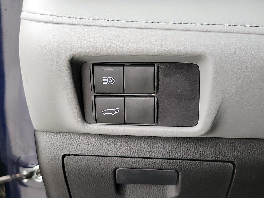 used 2022 Toyota Highlander car, priced at $36,998