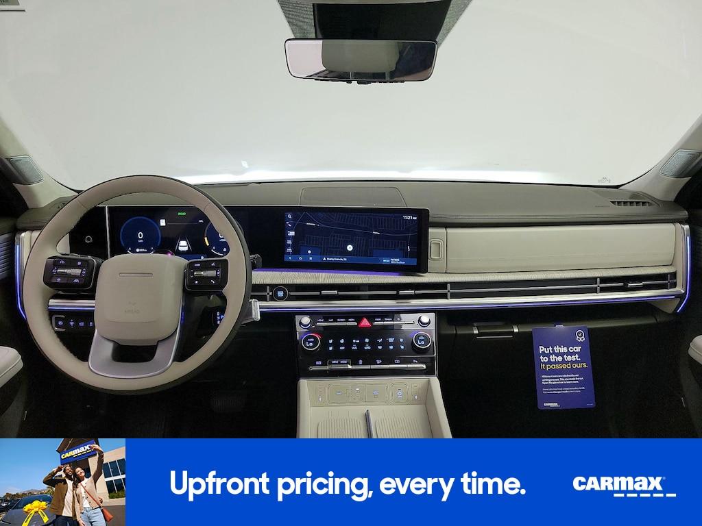 used 2025 Hyundai Santa Fe car, priced at $43,998