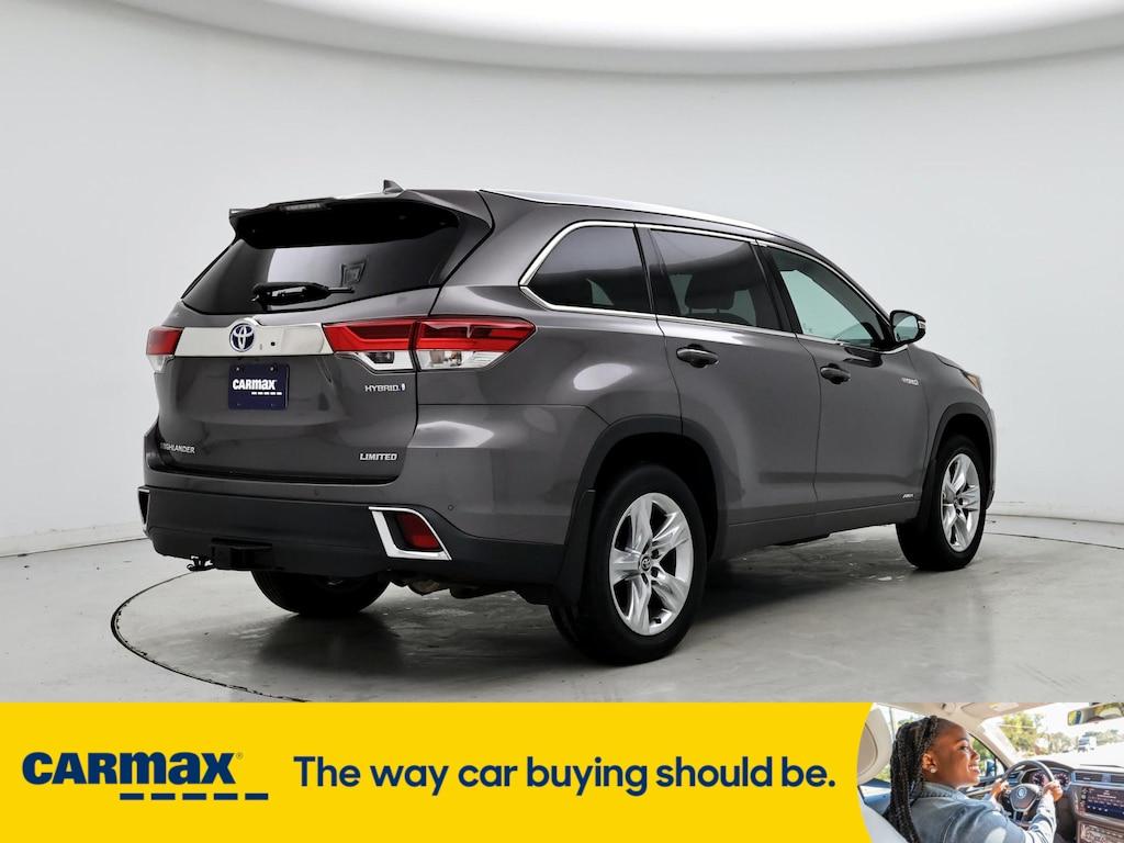 used 2019 Toyota Highlander Hybrid car, priced at $37,998