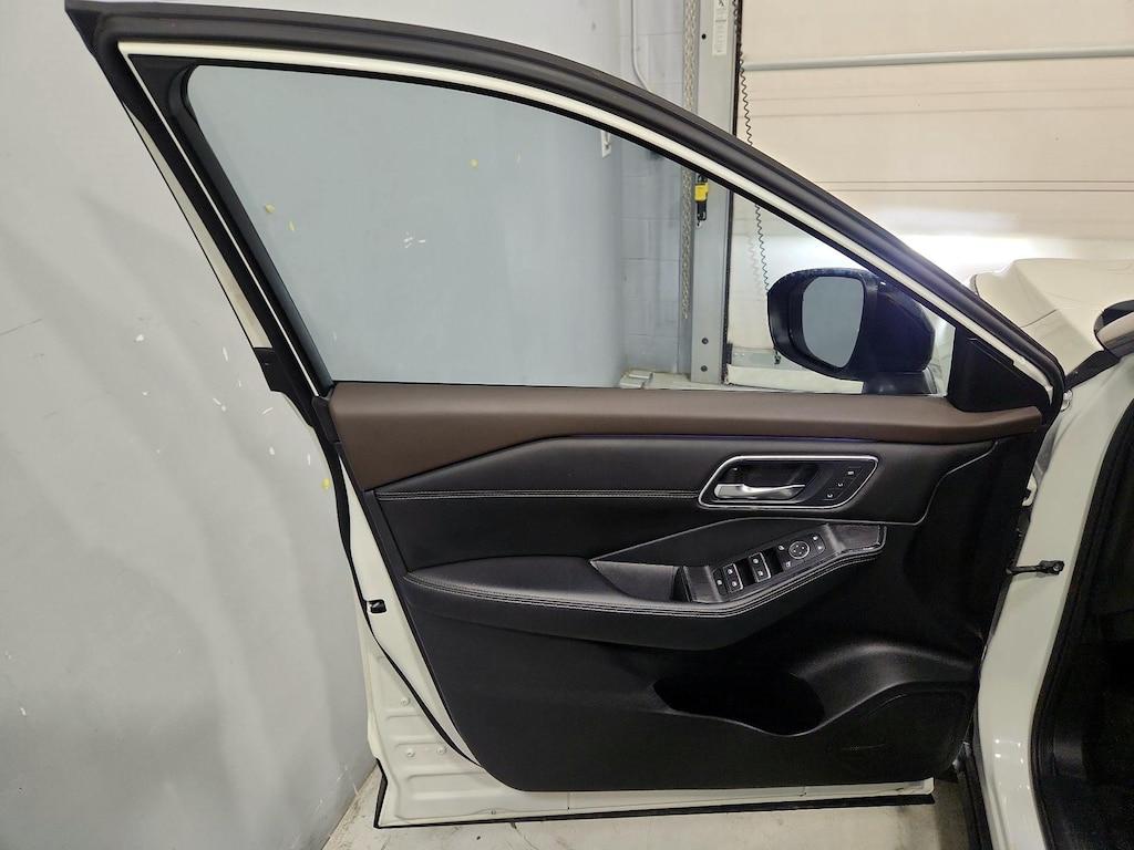 used 2023 Nissan Rogue car, priced at $31,998