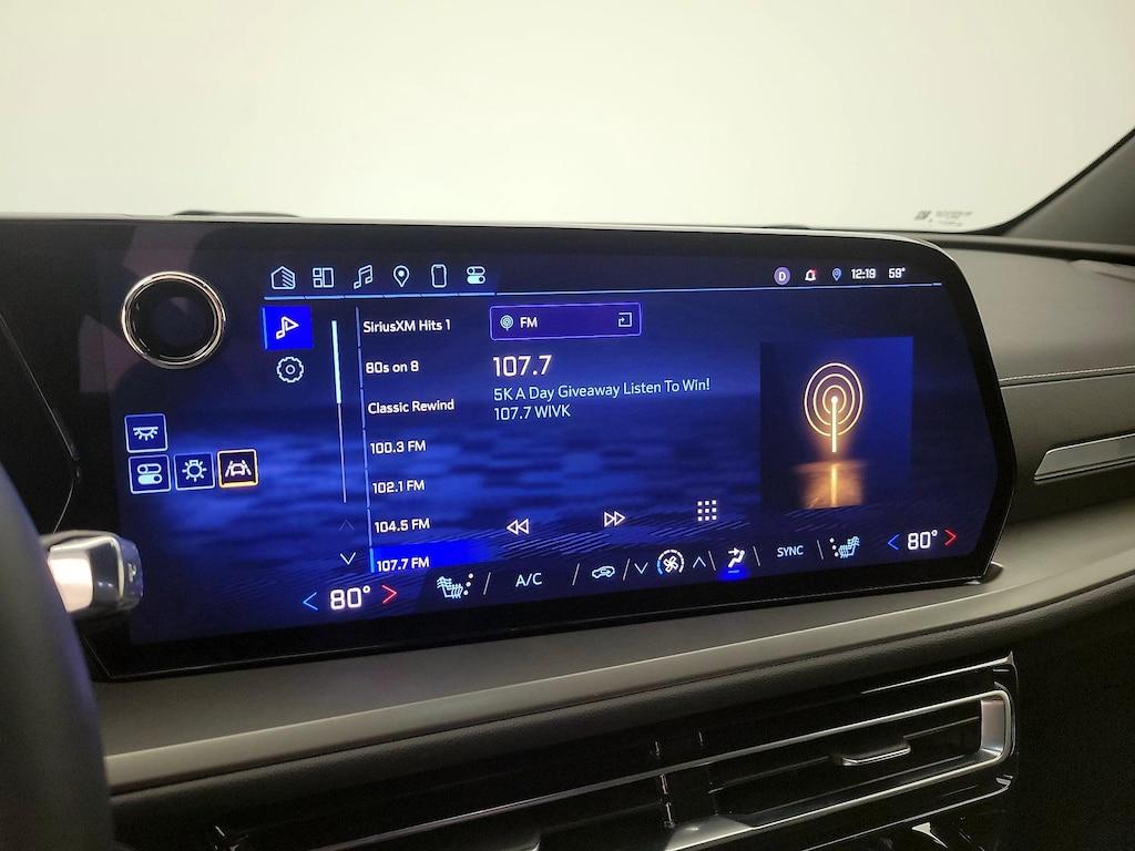 used 2024 Chevrolet Traverse car, priced at $44,998