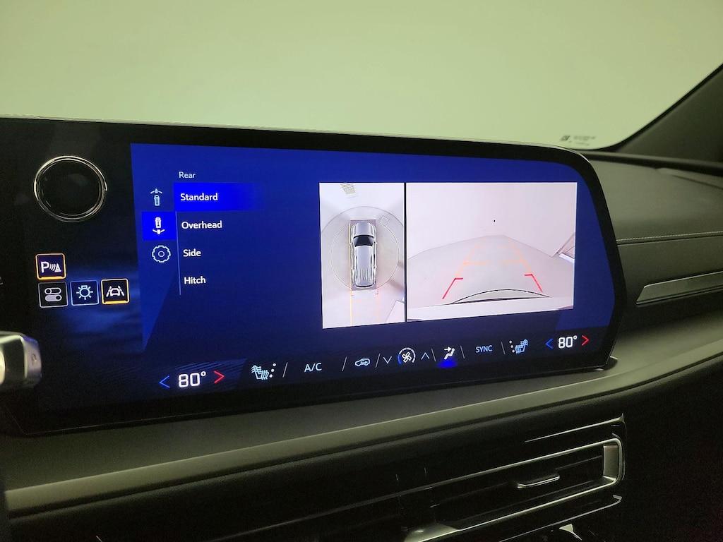 used 2024 Chevrolet Traverse car, priced at $44,998