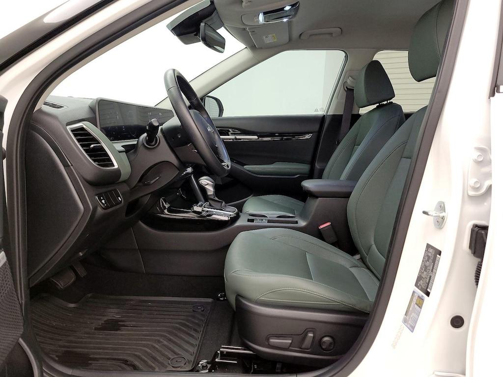 used 2024 Kia Seltos car, priced at $25,998