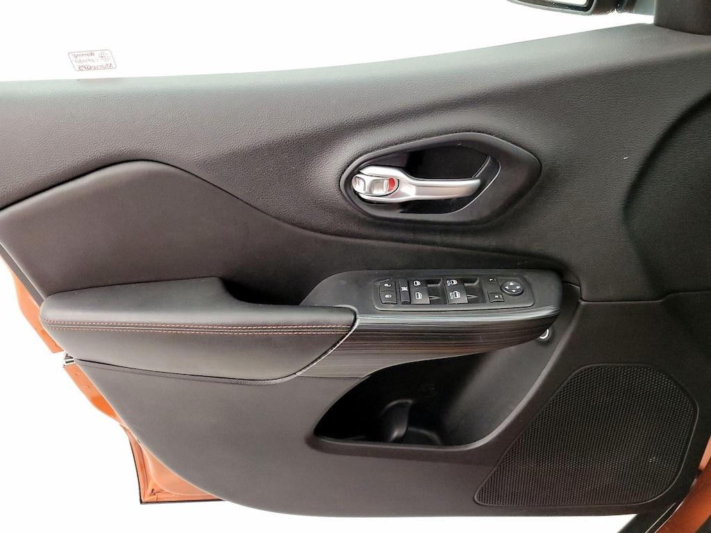 used 2015 Jeep Cherokee car, priced at $17,998