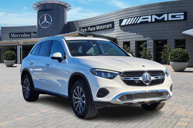 new 2024 Mercedes-Benz GLC 300 car, priced at $50,985