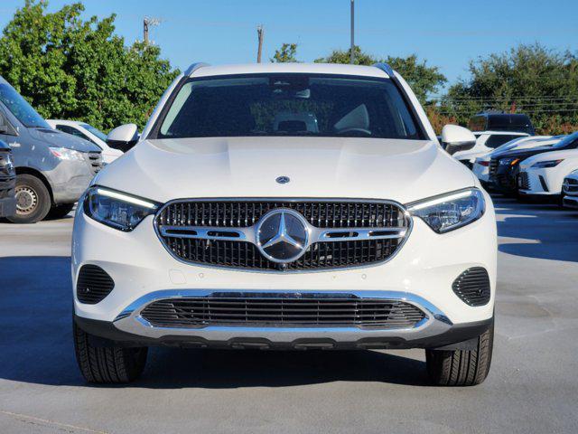 new 2024 Mercedes-Benz GLC 300 car, priced at $50,985