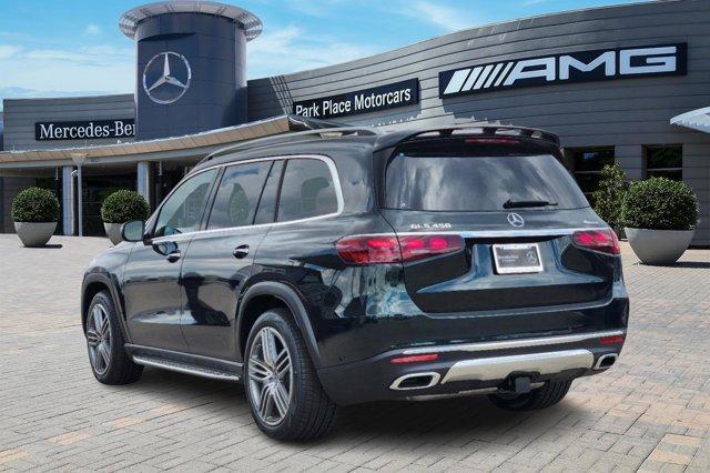 new 2024 Mercedes-Benz GLS 450 car