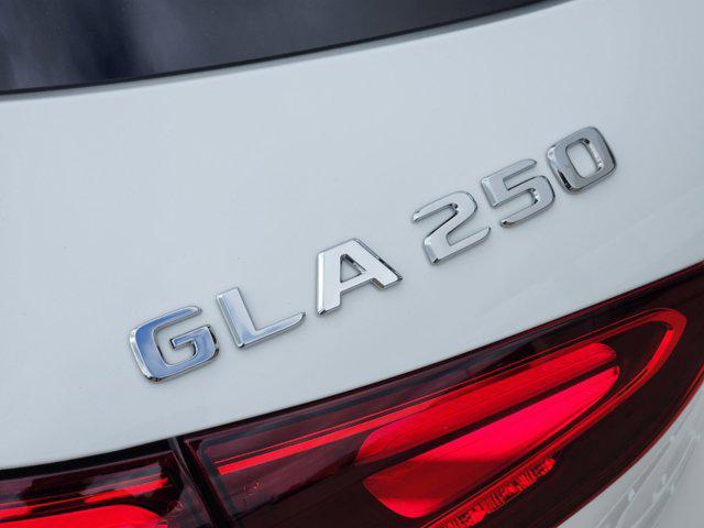 new 2025 Mercedes-Benz GLA 250 car, priced at $47,395