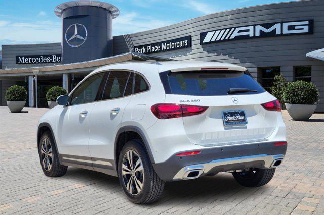 new 2025 Mercedes-Benz GLA 250 car, priced at $47,670