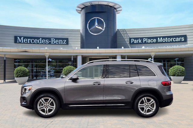 used 2023 Mercedes-Benz GLB 250 car, priced at $38,999