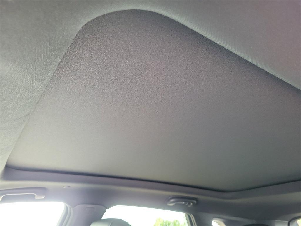 new 2025 Cadillac XT5 car, priced at $50,455