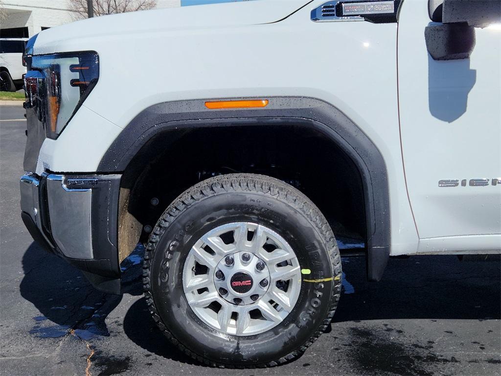 new 2025 GMC Sierra 2500 car, priced at $52,365