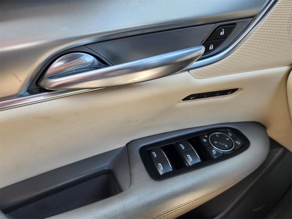 used 2019 Cadillac XT5 car, priced at $24,502