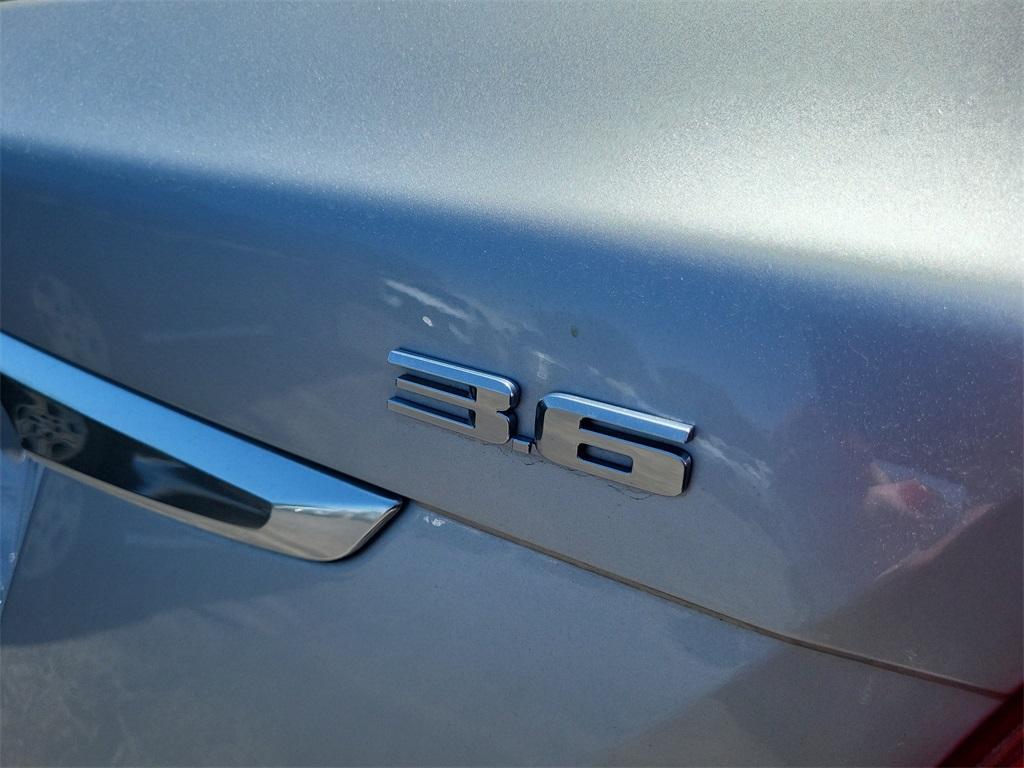 used 2019 Cadillac XT5 car, priced at $26,016