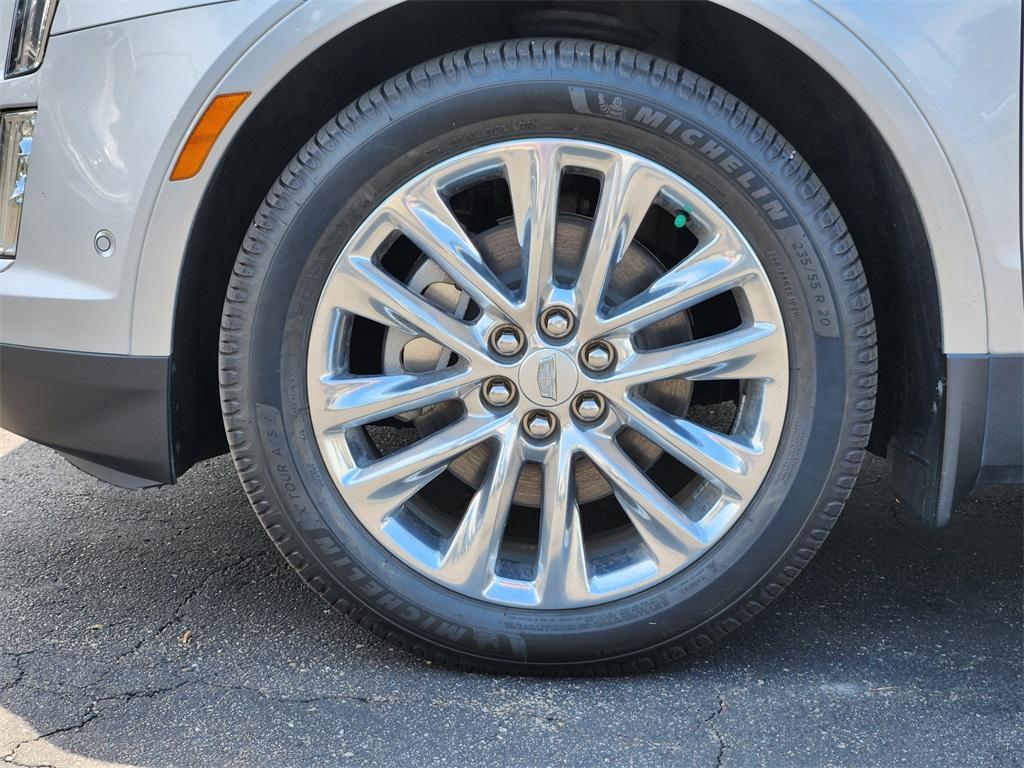 used 2019 Cadillac XT5 car, priced at $24,502