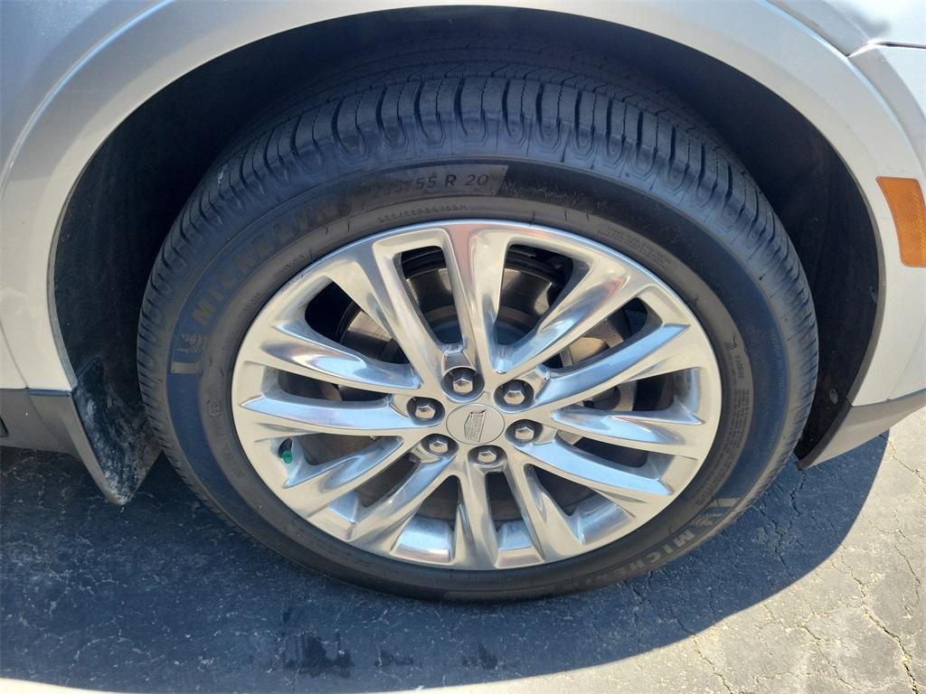 used 2019 Cadillac XT5 car, priced at $26,016
