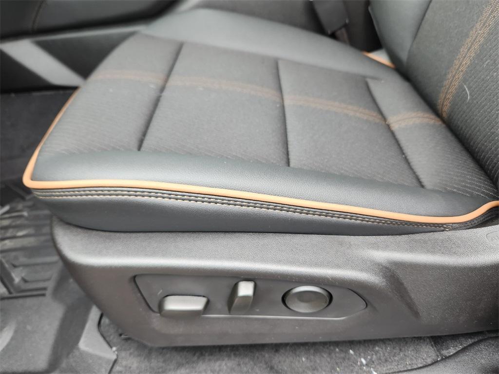new 2025 GMC Canyon car, priced at $48,615