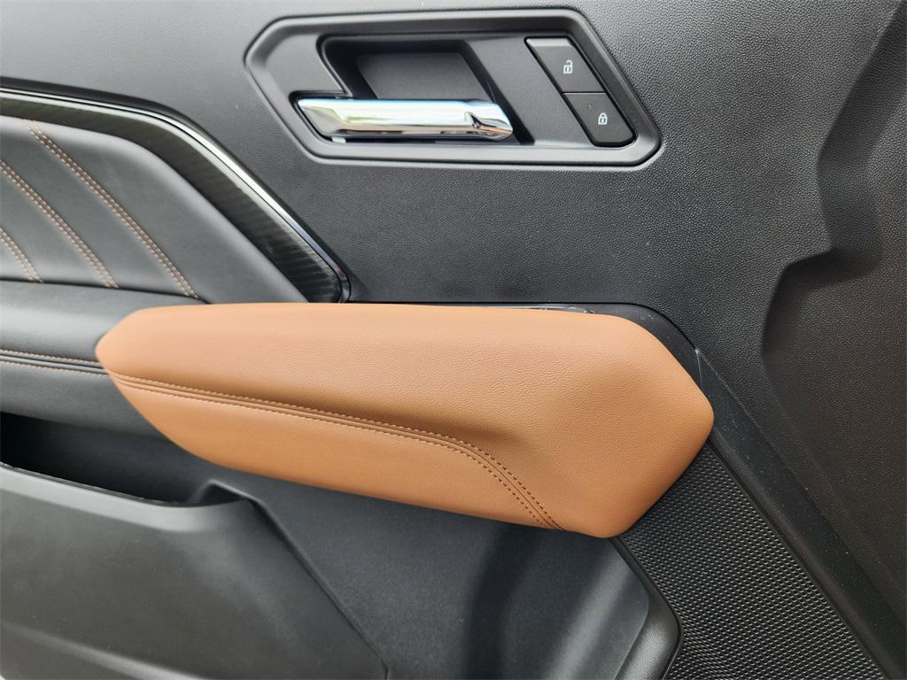 new 2025 GMC Canyon car, priced at $48,615