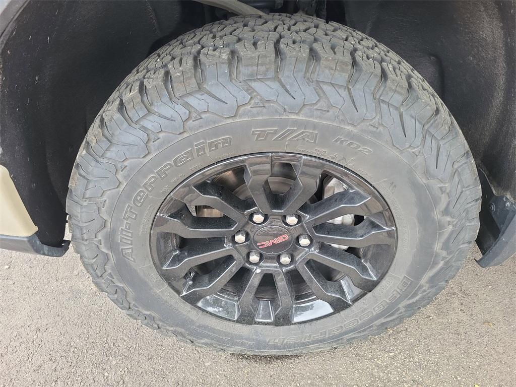 used 2022 GMC Sierra 1500 car, priced at $52,140