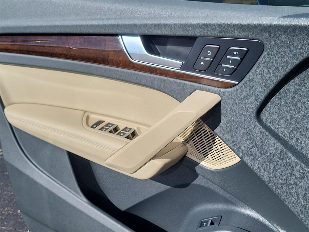 used 2018 Audi Q5 car, priced at $22,050