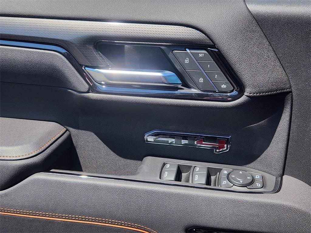 new 2025 GMC Sierra 1500 car, priced at $64,655