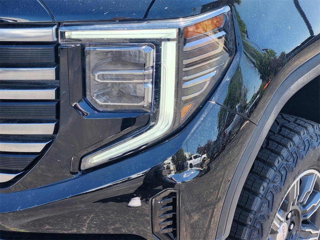 new 2025 GMC Sierra 1500 car, priced at $64,655
