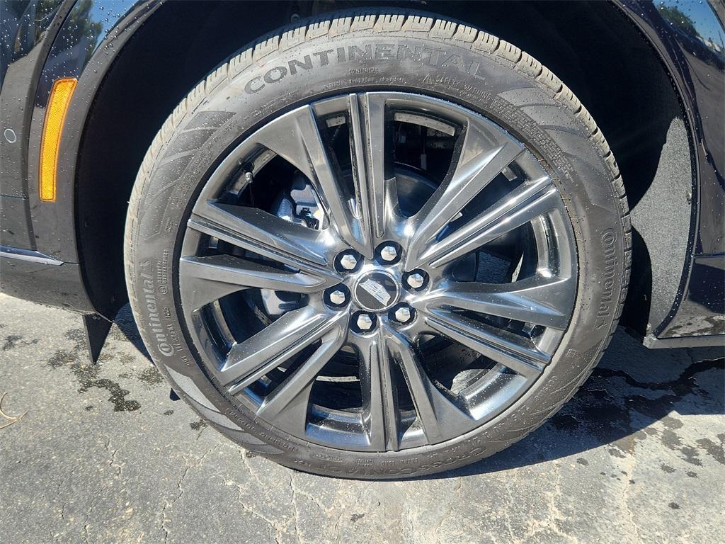 new 2025 Cadillac OPTIQ car, priced at $60,865