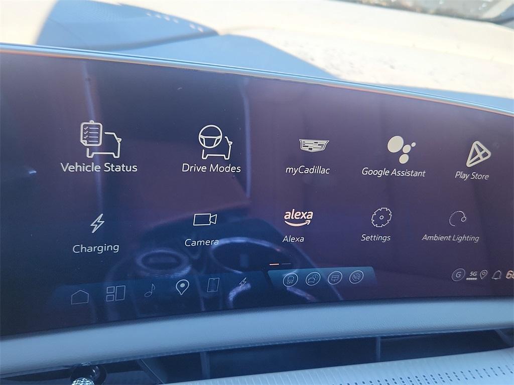 new 2025 Cadillac OPTIQ car, priced at $60,865