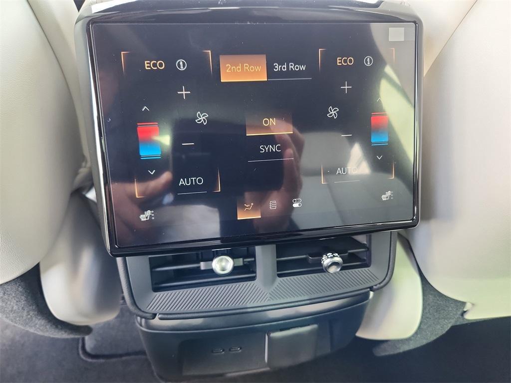 new 2026 Cadillac VISTIQ car