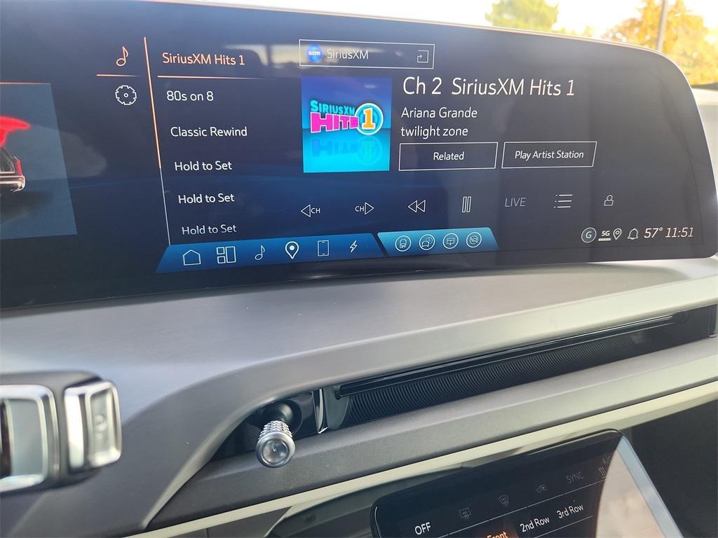 new 2026 Cadillac VISTIQ car