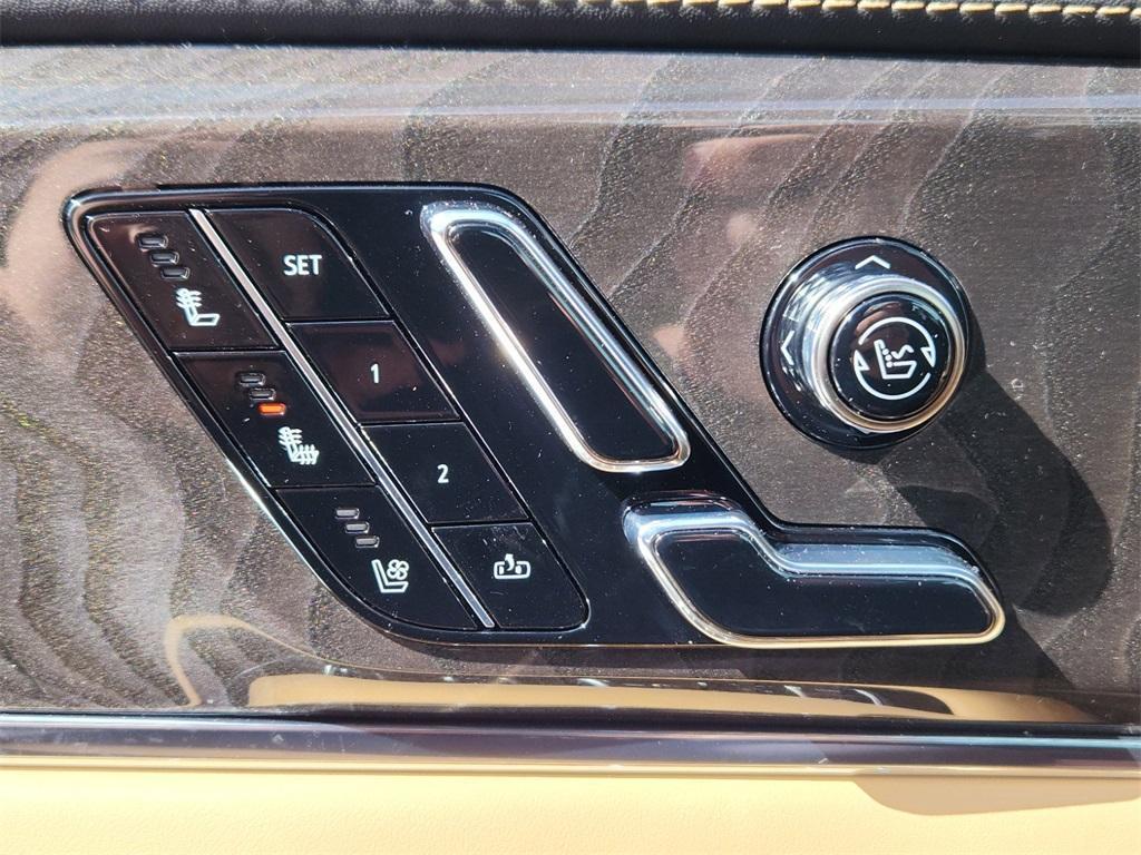 new 2025 Cadillac Escalade IQ car, priced at $143,490