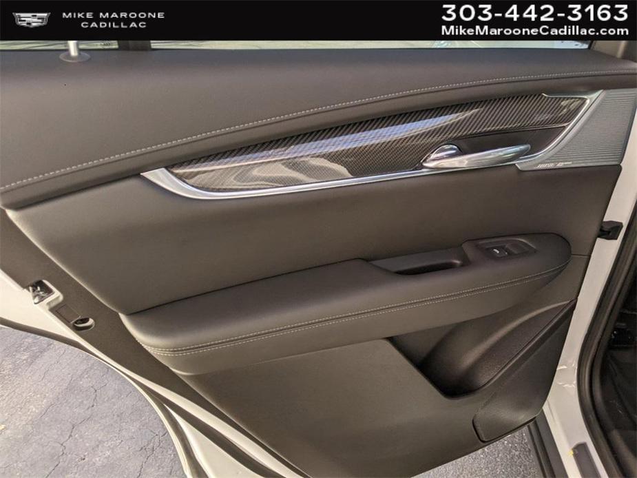 new 2024 Cadillac XT6 car, priced at $70,650