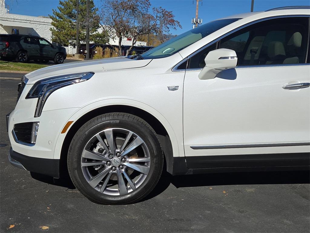 used 2024 Cadillac XT5 car, priced at $38,080