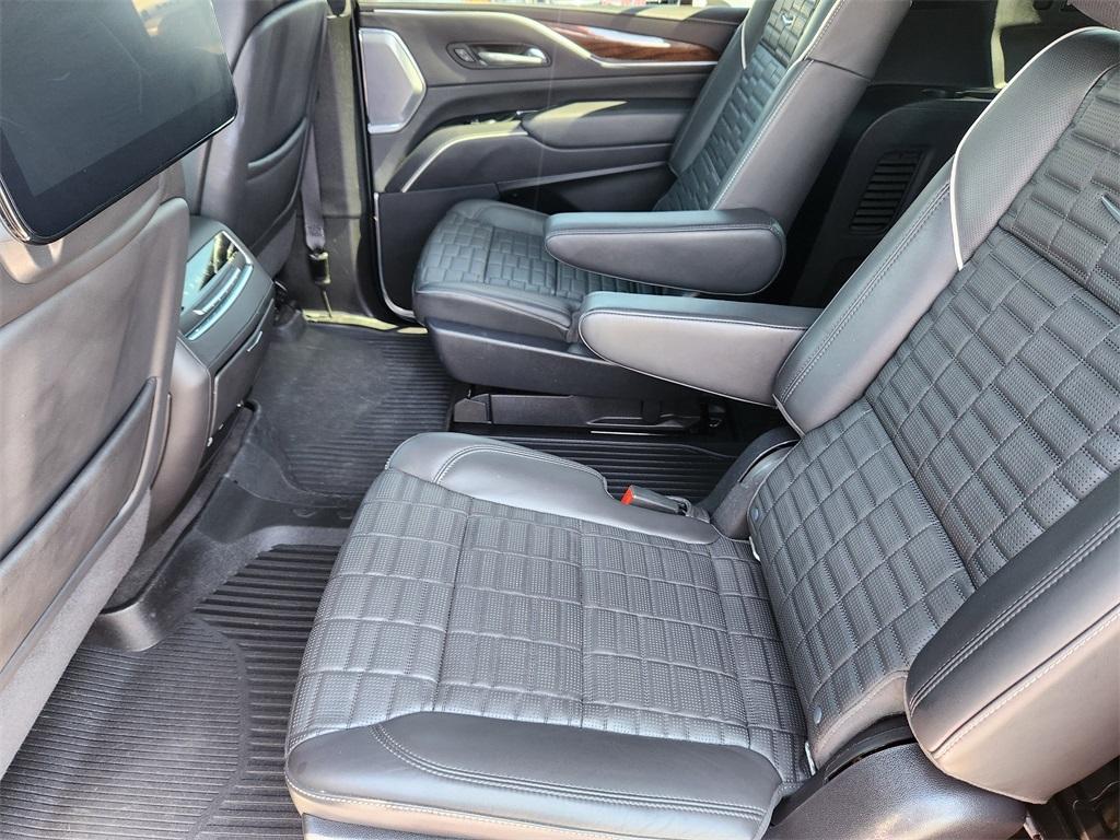 used 2022 Cadillac Escalade ESV car, priced at $61,886