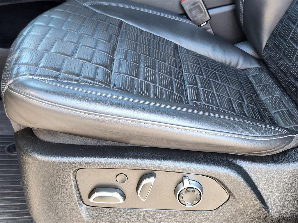 used 2022 Cadillac Escalade ESV car, priced at $61,886