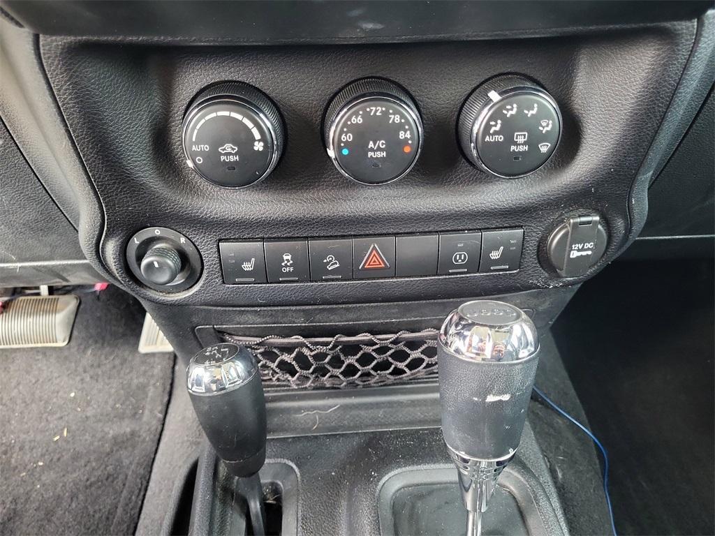 used 2013 Jeep Wrangler Unlimited car, priced at $13,517