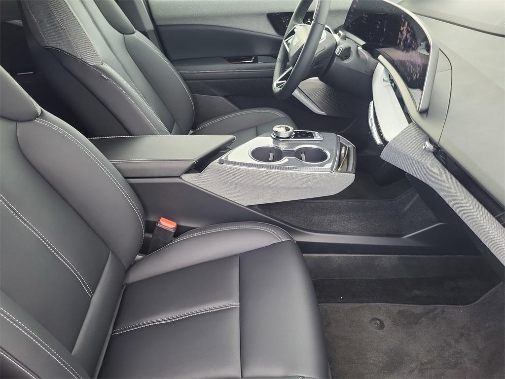 new 2025 Cadillac OPTIQ car, priced at $55,615