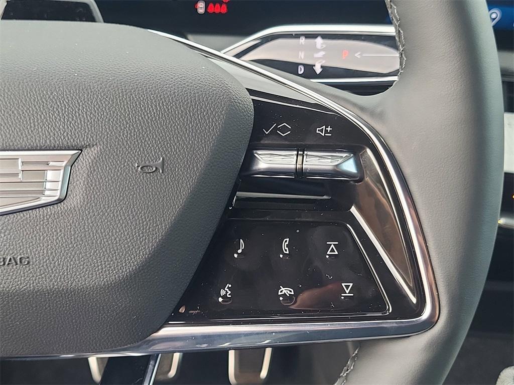 new 2025 Cadillac OPTIQ car, priced at $55,615