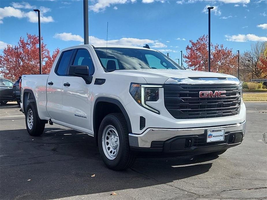 new 2025 GMC Sierra 1500 car, priced at $39,465