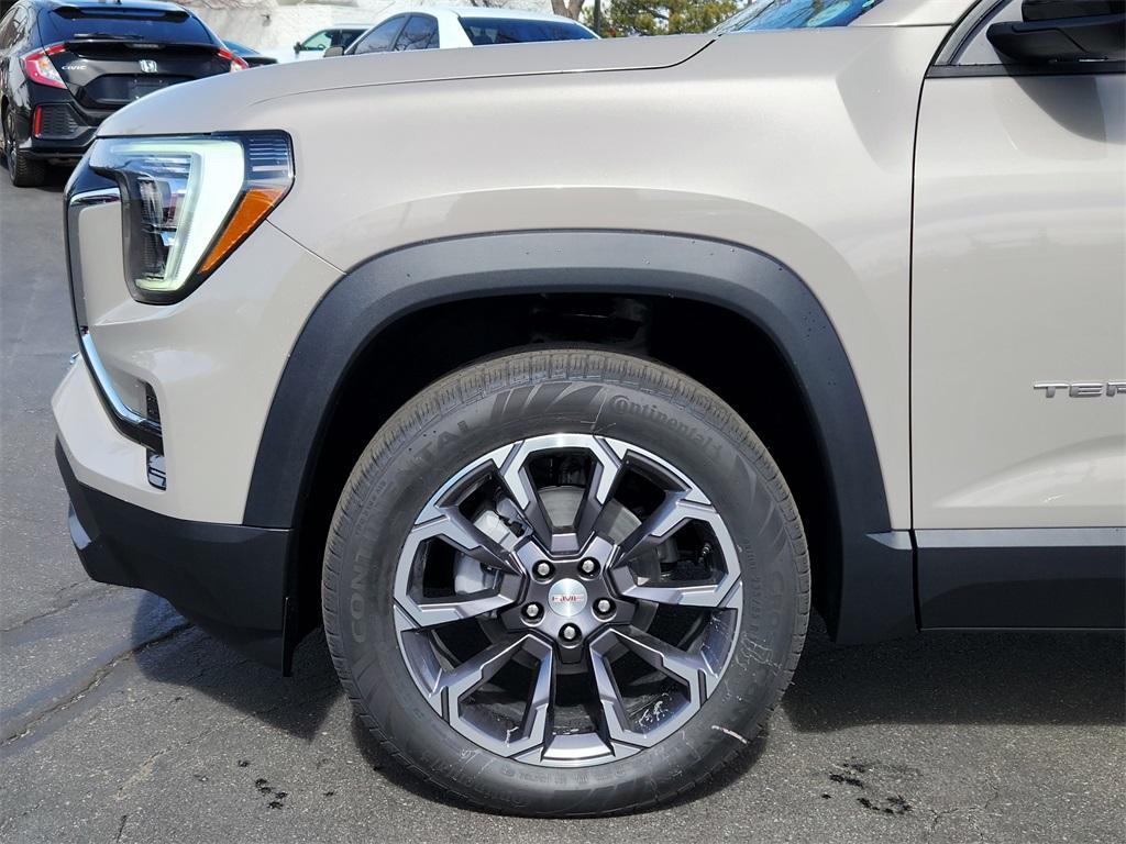 new 2025 GMC Terrain car, priced at $39,035