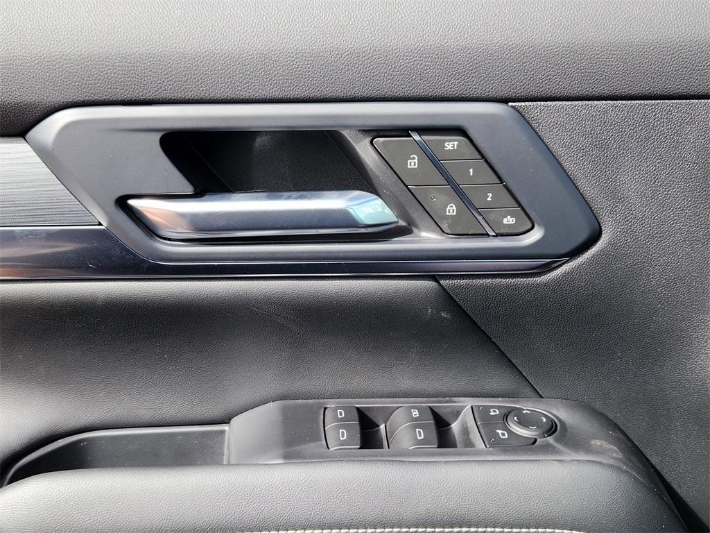 new 2025 GMC Terrain car, priced at $39,035