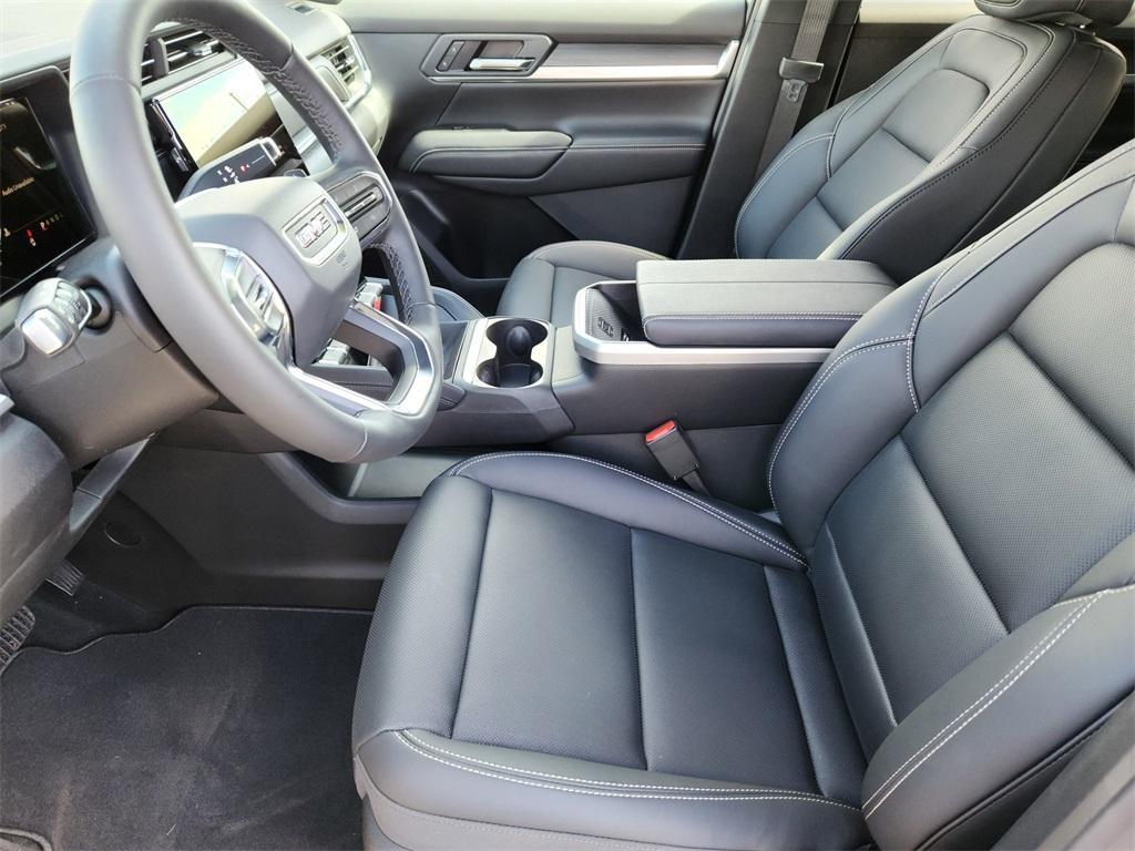 new 2025 GMC Terrain car, priced at $39,035