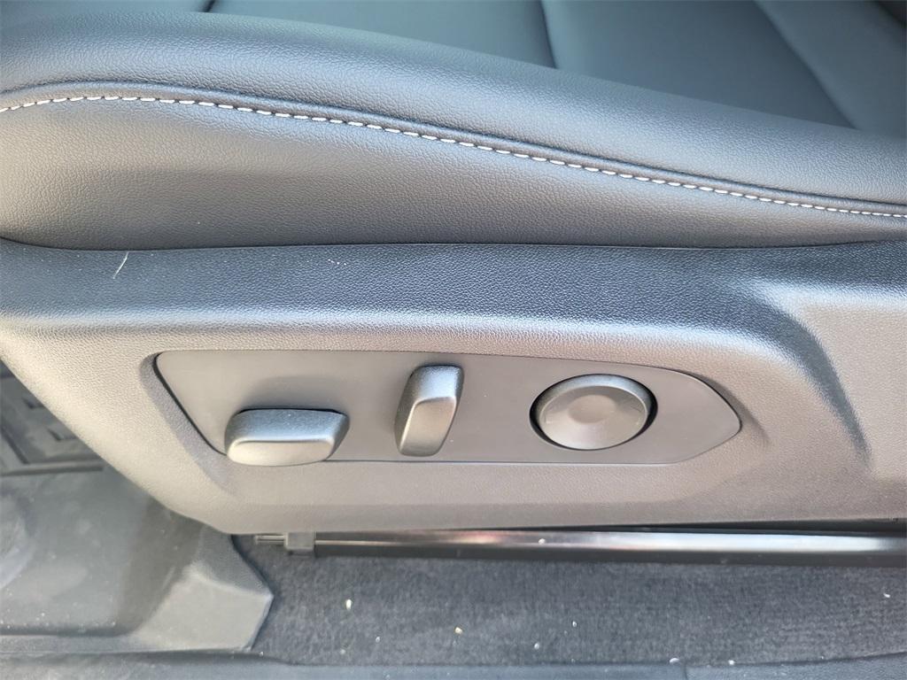 new 2025 GMC Canyon car, priced at $43,890