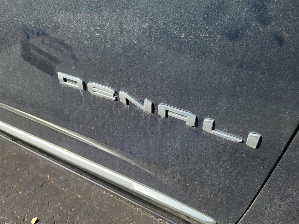 used 2021 GMC Yukon car, priced at $53,131