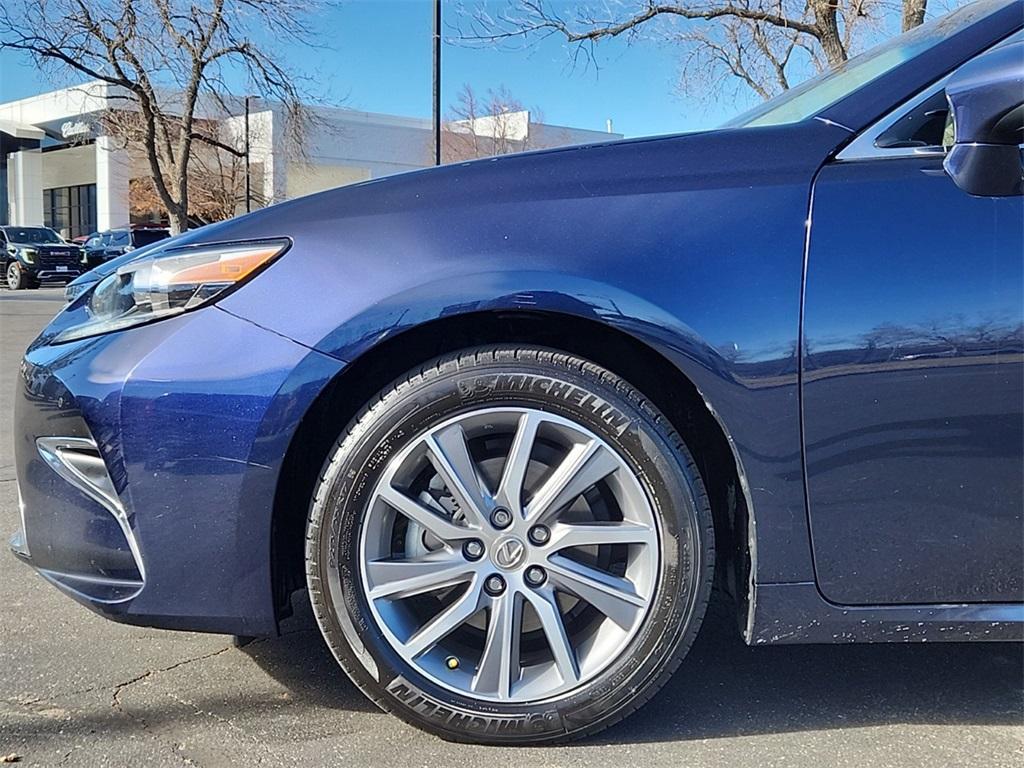 used 2016 Lexus ES 300h car, priced at $20,180