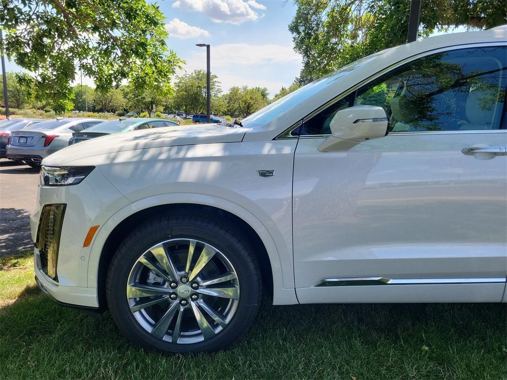 new 2025 Cadillac XT6 car, priced at $61,765