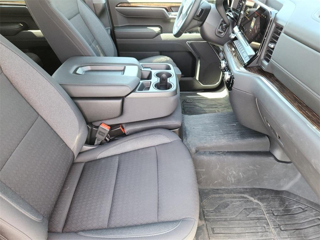 new 2025 GMC Sierra 1500 car, priced at $53,085