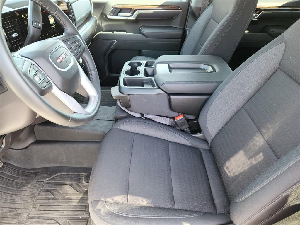 new 2025 GMC Sierra 1500 car, priced at $53,085