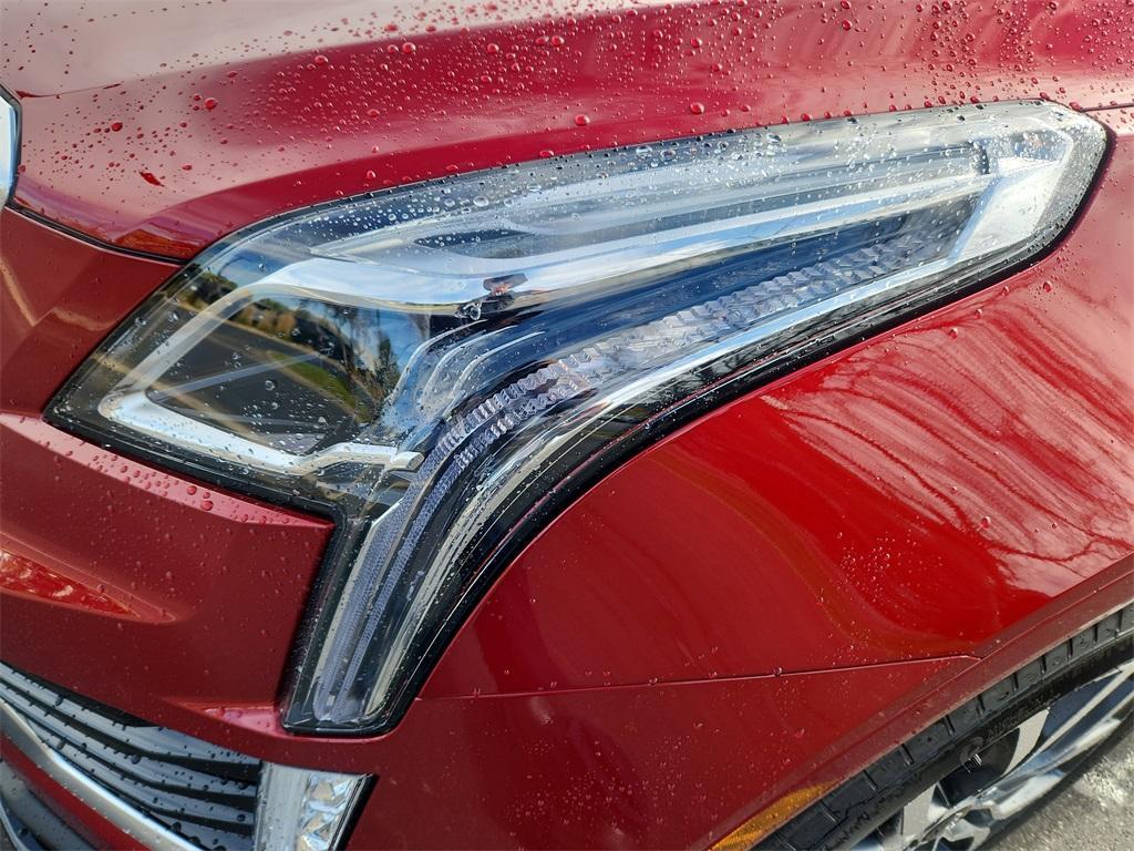 new 2025 Cadillac XT5 car, priced at $63,915